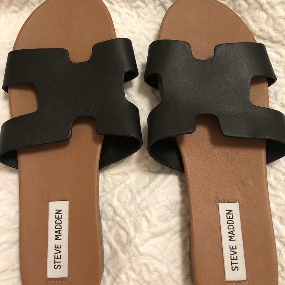 Steve Madden Slides - like new!